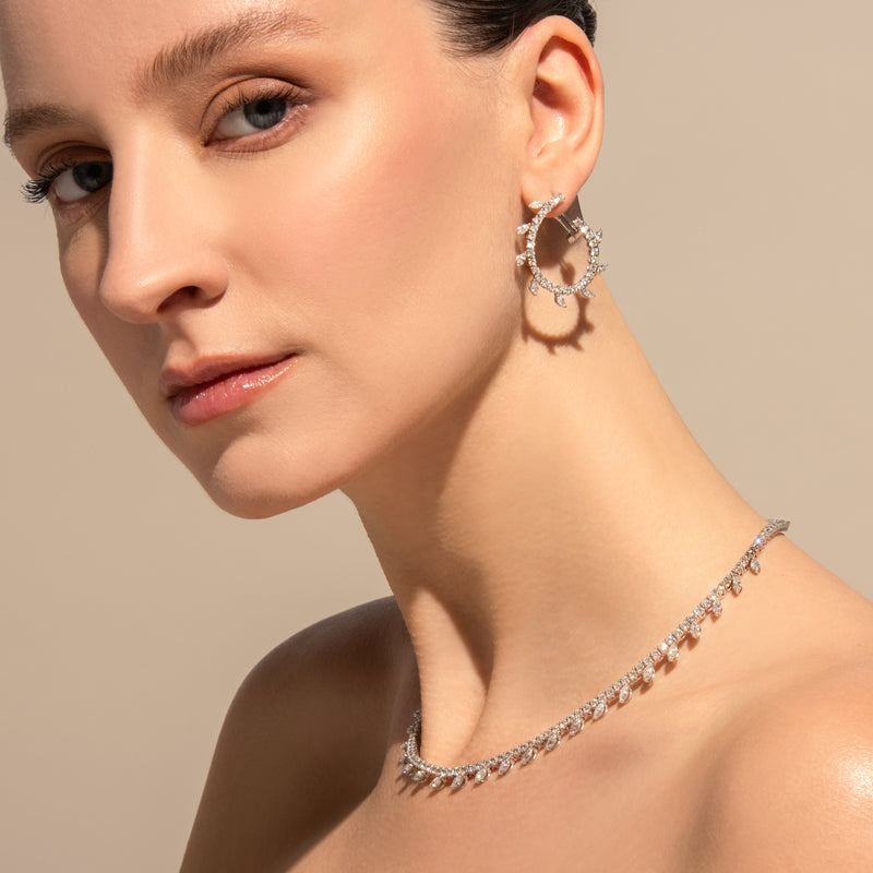 Gradiva Majestic Glow | Diamond Earrings | 18K Gold