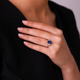 Gradiva Thalassophile | Diamond Sapphire Ring | 18K Gold